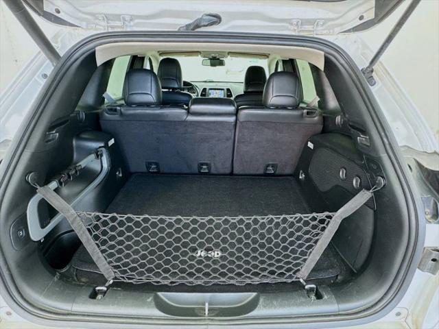2017 Jeep Cherokee Overland 4x4