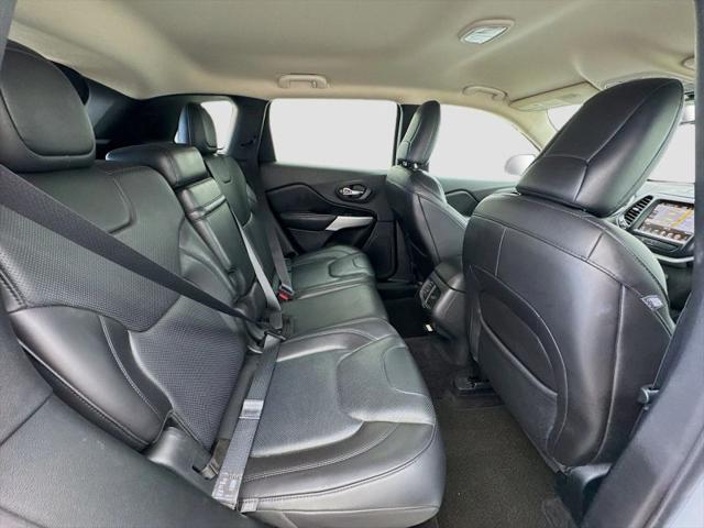 2017 Jeep Cherokee Overland 4x4