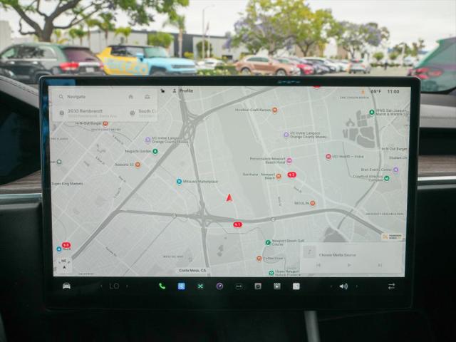 2023 Tesla Model X Standard Range