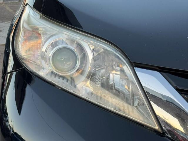 2017 Toyota Sienna LE 8 Passenger