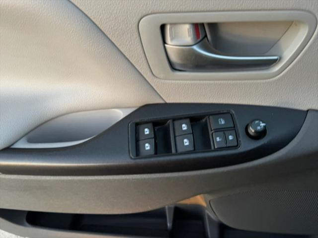 2017 Toyota Sienna LE 8 Passenger