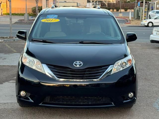 2017 Toyota Sienna LE 8 Passenger