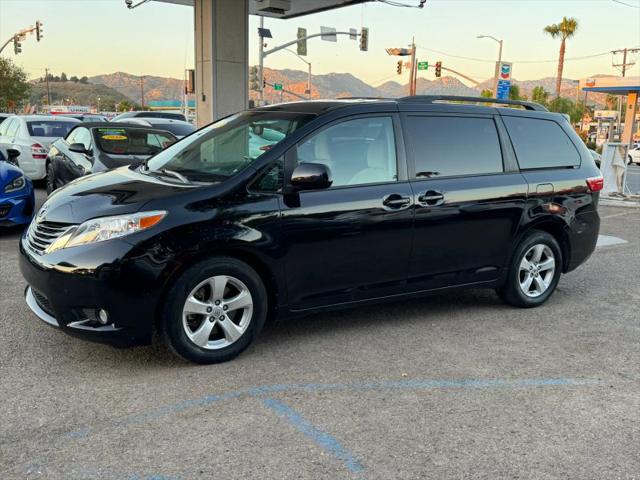 2017 Toyota Sienna LE 8 Passenger