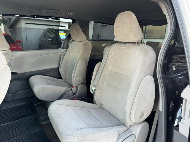 2017 Toyota Sienna LE 8 Passenger