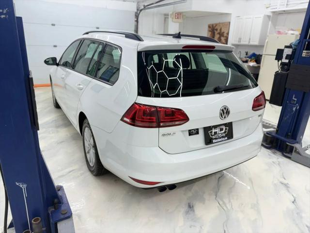 2016 Volkswagen Golf SportWagen TSI S 4-Door