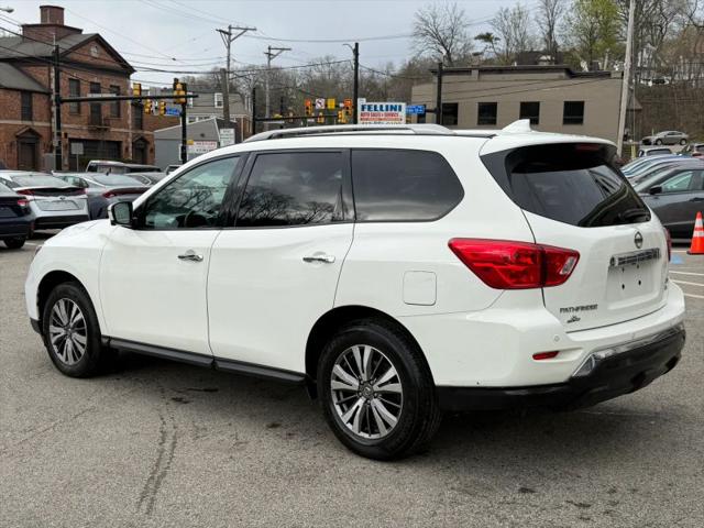 2019 Nissan Pathfinder SL
