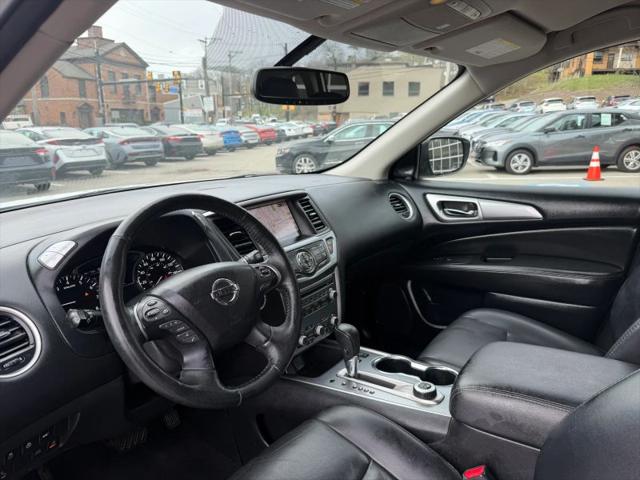 2019 Nissan Pathfinder SL