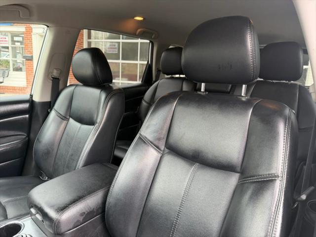2019 Nissan Pathfinder SL