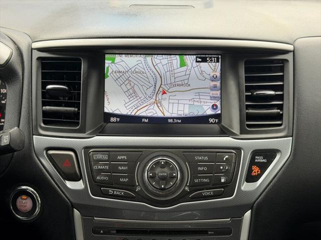 2019 Nissan Pathfinder SL
