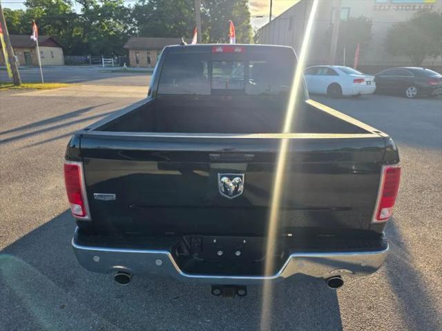 2018 Ram 1500 Laramie Crew Cab 4x2 5'7" Box