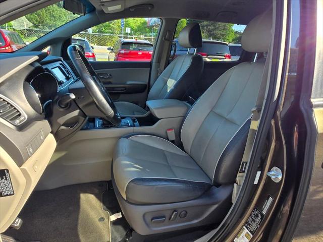 2017 Kia Sedona LX