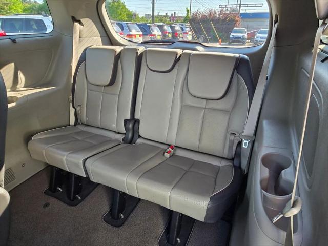 2017 Kia Sedona LX