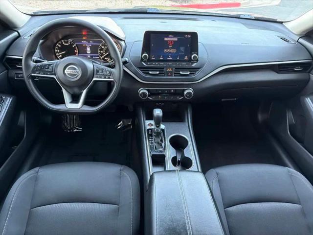 2022 Nissan Altima SV FWD