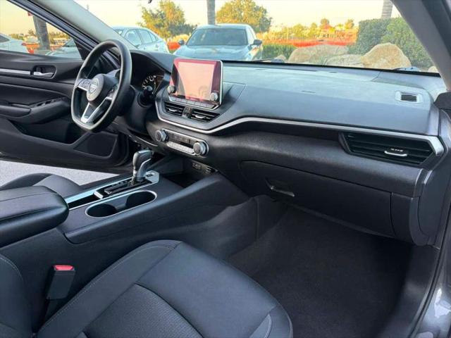 2022 Nissan Altima SV FWD