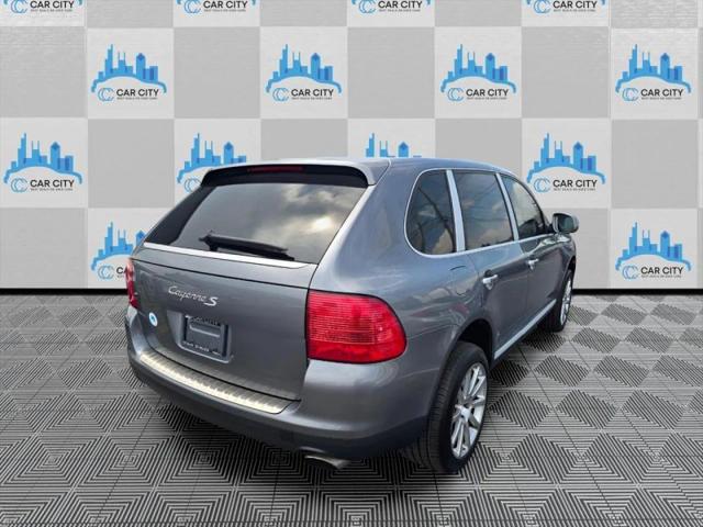 2004 Porsche Cayenne S