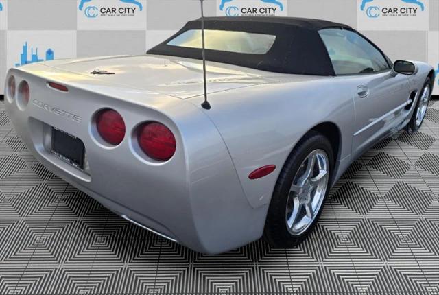 2001 Chevrolet Corvette Base