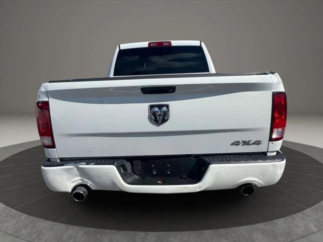 2017 Ram 1500 Express Quad Cab 4x4 64 Box