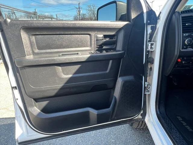 2017 Ram 1500 Express Quad Cab 4x4 64 Box