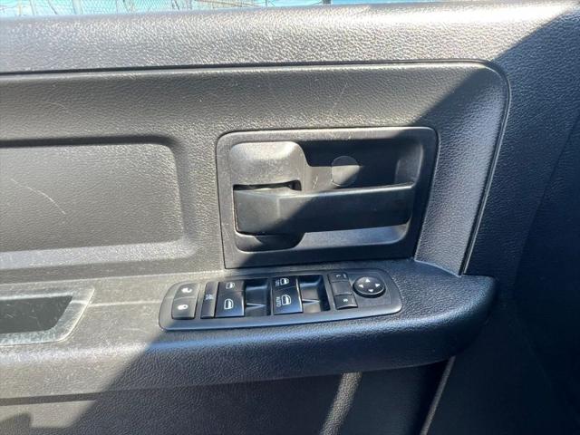 2017 Ram 1500 Express Quad Cab 4x4 64 Box