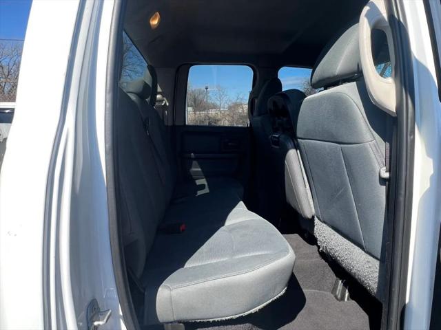2017 Ram 1500 Express Quad Cab 4x4 64 Box