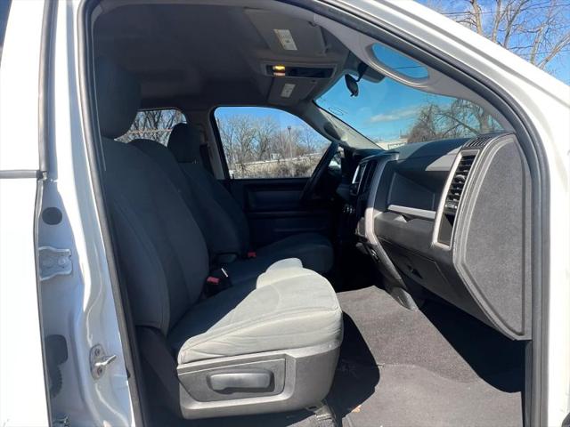 2017 Ram 1500 Express Quad Cab 4x4 64 Box