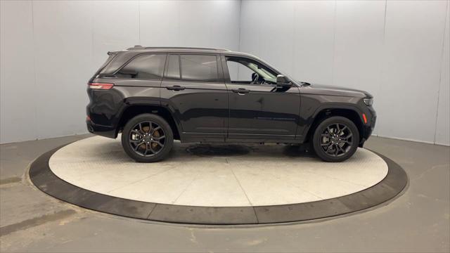 2023 Jeep Grand Cherokee 30th Anniversary