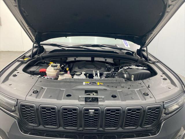 2023 Jeep Grand Cherokee 30th Anniversary