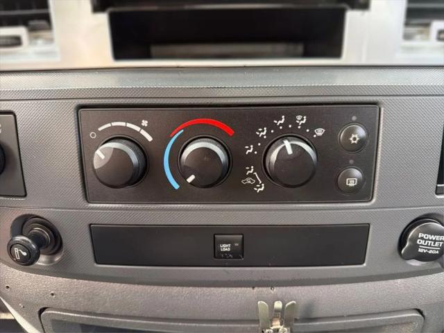 2008 Dodge Ram 2500 SXT/SLT