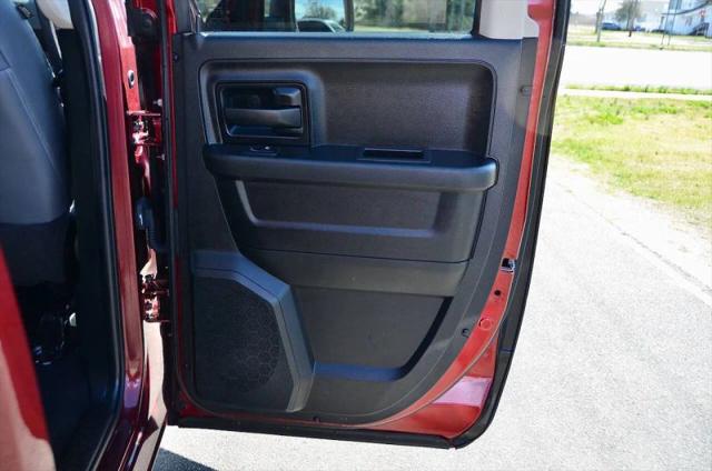 2019 Ram 1500 Classic Express Quad Cab 4x4 6'4" Box