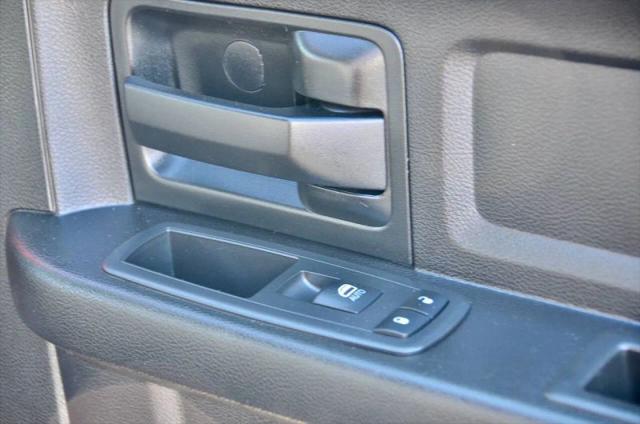 2019 Ram 1500 Classic Express Quad Cab 4x4 6'4" Box
