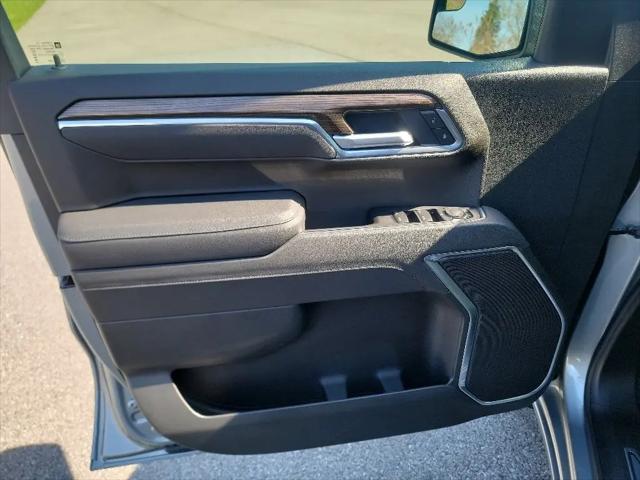 2026 Chevrolet Silverado 1500 4WD Crew Cab Short Bed LT with 2FL