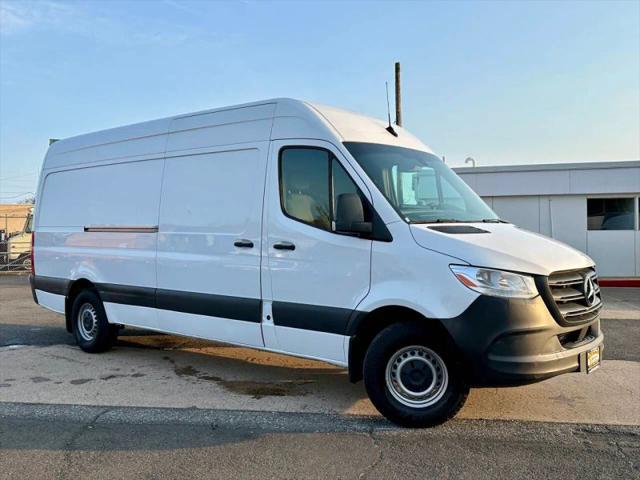 2023 Mercedes-Benz Sprinter 2500 High Roof 4-Cyl Gas