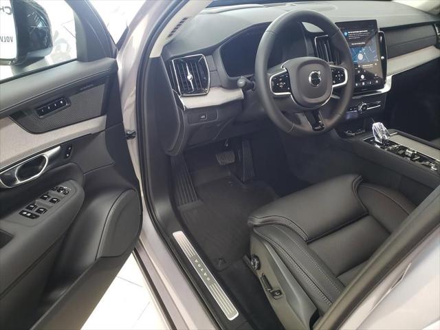 2026 Volvo XC90 Ultra Dark Theme, B6 AWD Gas (mild hybrid), Gasoline, 6 Seats