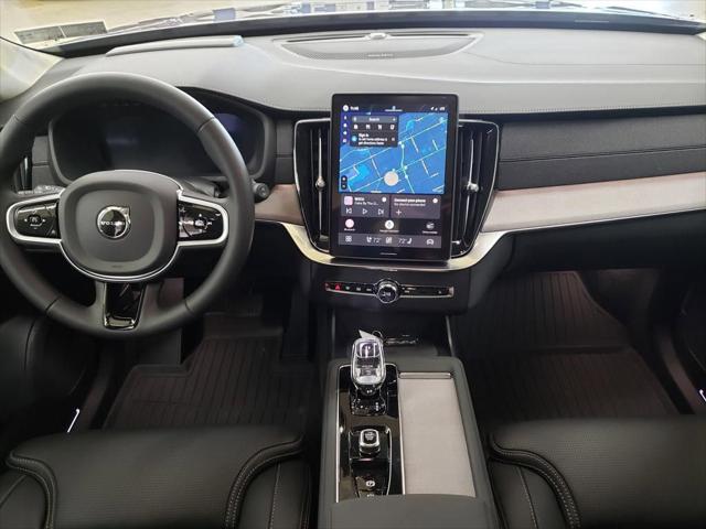2026 Volvo XC90 Ultra Dark Theme, B6 AWD Gas (mild hybrid), Gasoline, 6 Seats