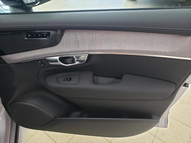 2026 Volvo XC90 Ultra Dark Theme, B6 AWD Gas (mild hybrid), Gasoline, 6 Seats