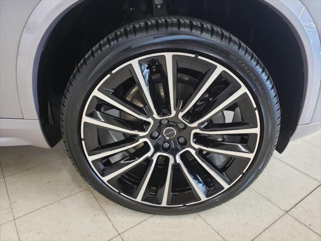 2026 Volvo XC90 Ultra Dark Theme, B6 AWD Gas (mild hybrid), Gasoline, 6 Seats