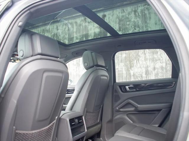 2022 Porsche Cayenne Cayenne