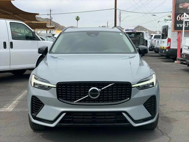 2024 Volvo XC60 Recharge T8 Core Dark Theme