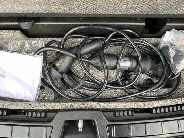 2024 Volvo XC60 Recharge T8 Core Dark Theme