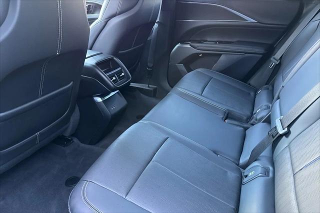 2024 Cadillac iQ Sport w/1SF