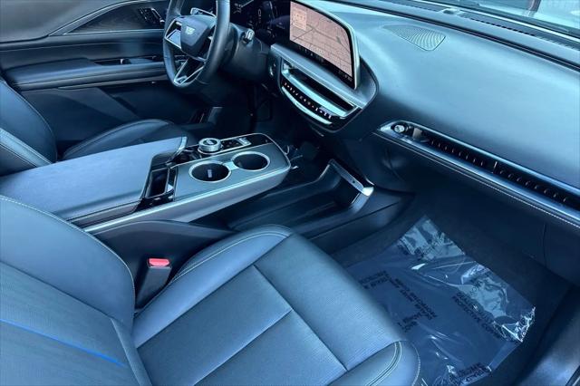 2024 Cadillac iQ Sport w/1SF