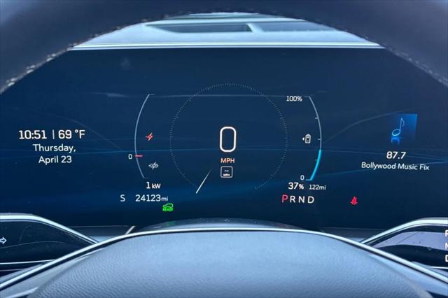 2024 Cadillac iQ Sport w/1SF