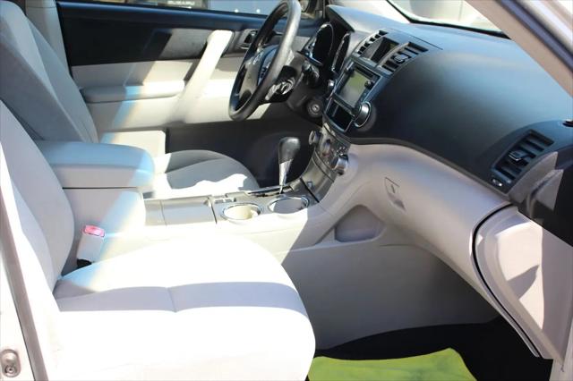 2013 Toyota Highlander Base Plus