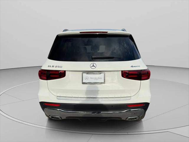 2026 Mercedes-Benz GLB 4MATIC