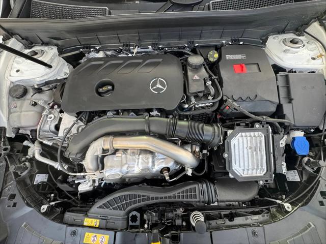 2026 Mercedes-Benz GLB 4MATIC