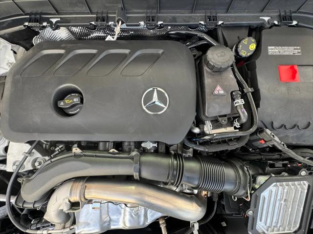 2026 Mercedes-Benz GLB 4MATIC
