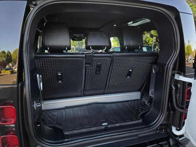 2023 Land Rover Defender 90 X-Dynamic SE
