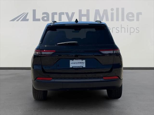 2026 Jeep Grand Cherokee Altitude 4x4