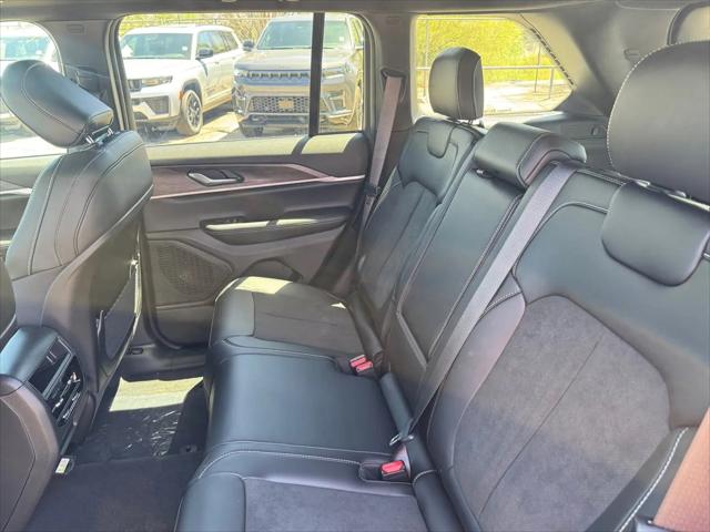 2026 Jeep Grand Cherokee Altitude 4x4