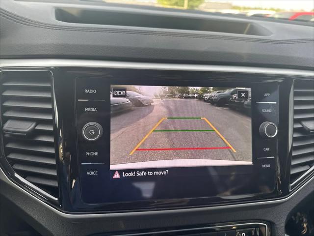 2023 Volkswagen Atlas 3.6L V6 SE w/Technology